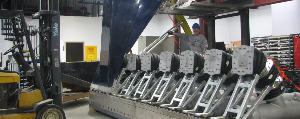 Maloya Laser: Wave Maker – Wave Simulator for Hull Testing of Naval vessels