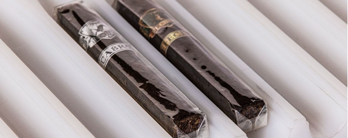 chivo-mold-5 Maloya 3D: El Chivo Cigar mold with cigars