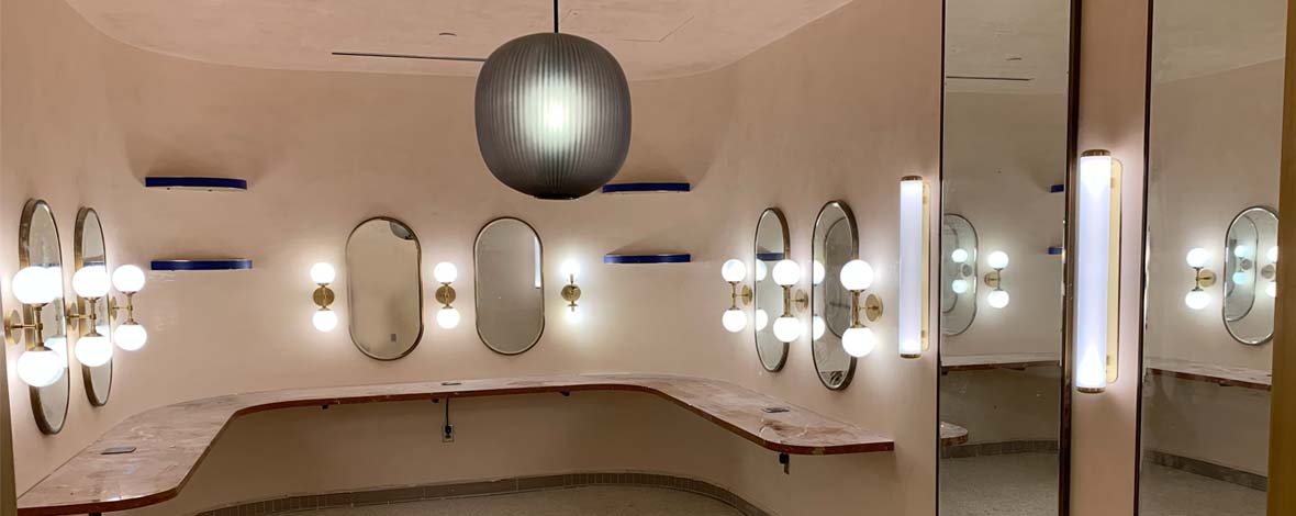 Belmont Park Arena: Maloya finished bathroom